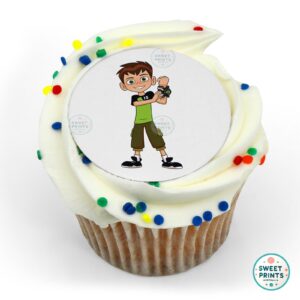 ben 10 tennyson showing omnitrix o