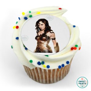 wonder woman looking o