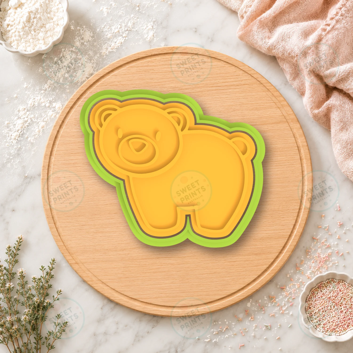 Bear Side Profile Cookie Cutter & Stamp cookie cutter