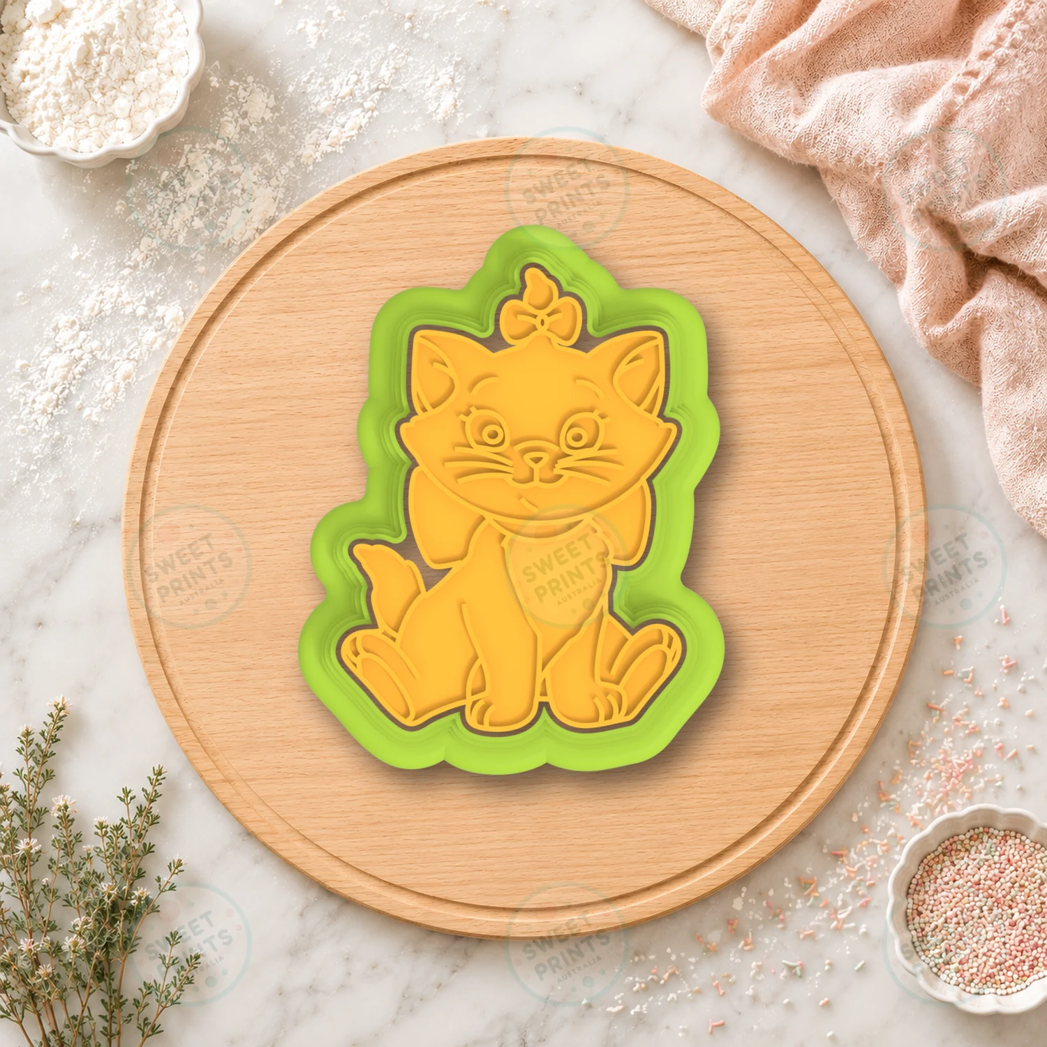 Marie Cookie Cutter & Stamp cookie cutter