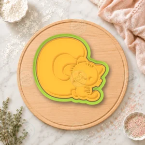 Letter G Cat Cookie Cutter & Stamp