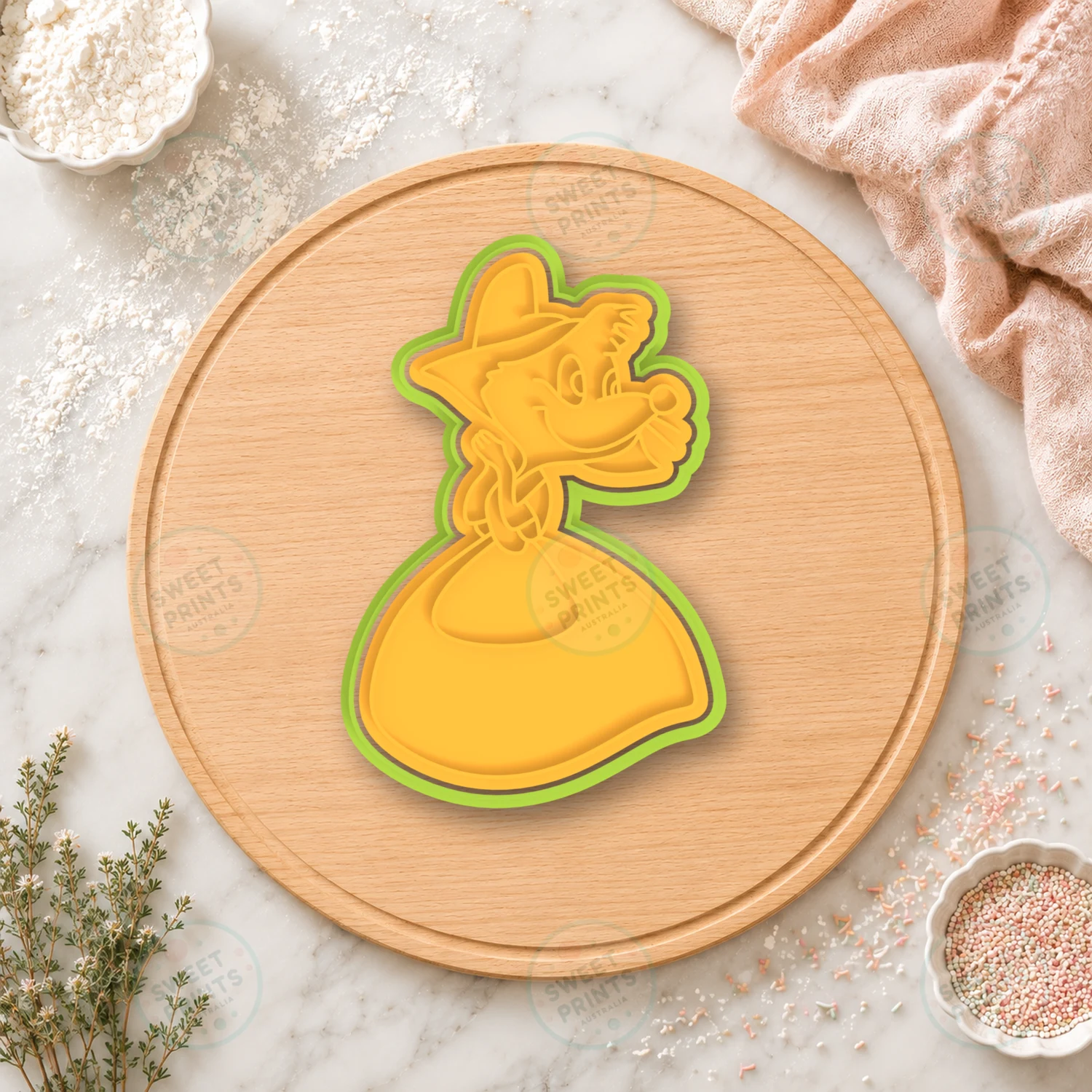 Robin Hood Fox Cookie Cutter & Stamp cookie cutter