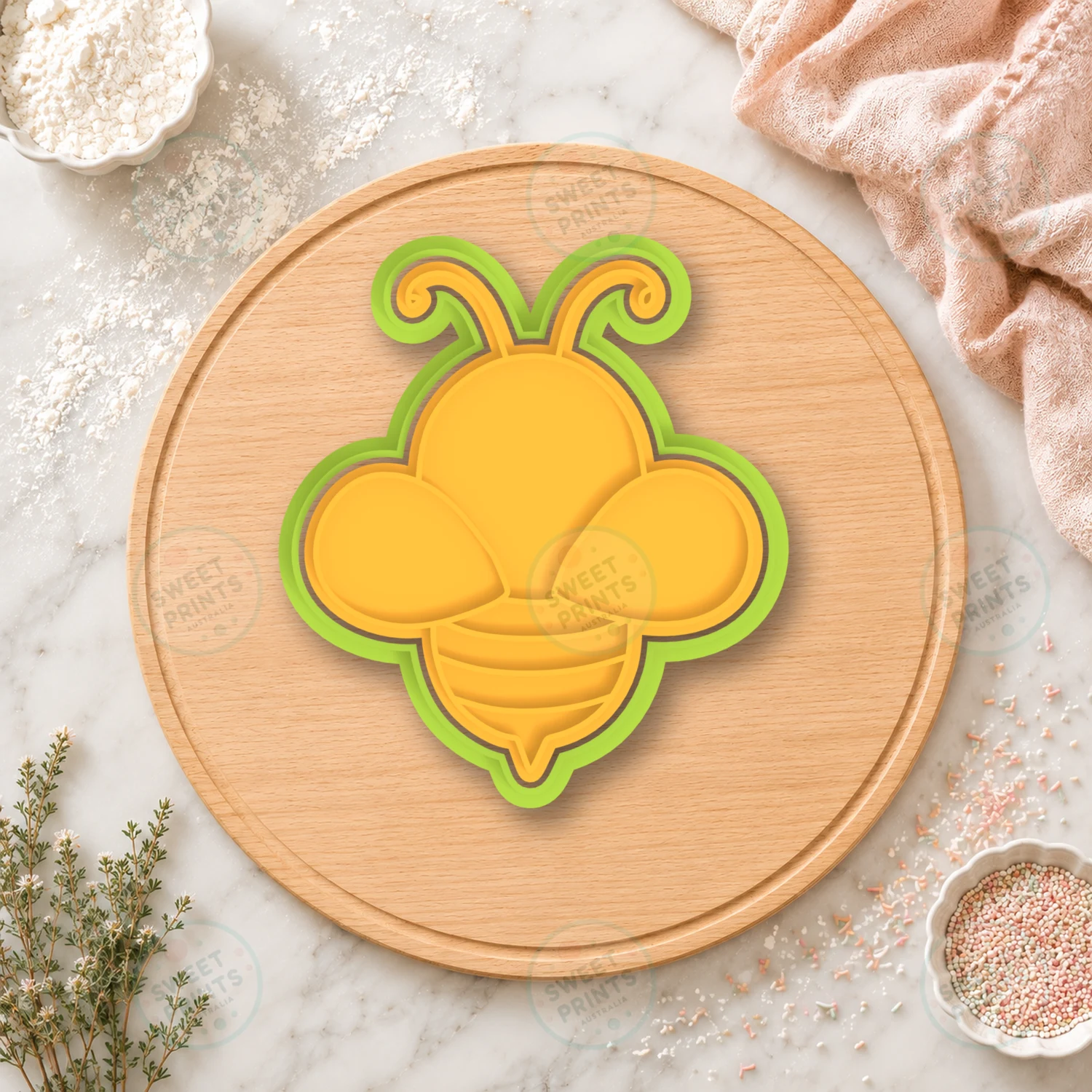 Bee 1 Cookie Cutter & Stamp cookie cutter