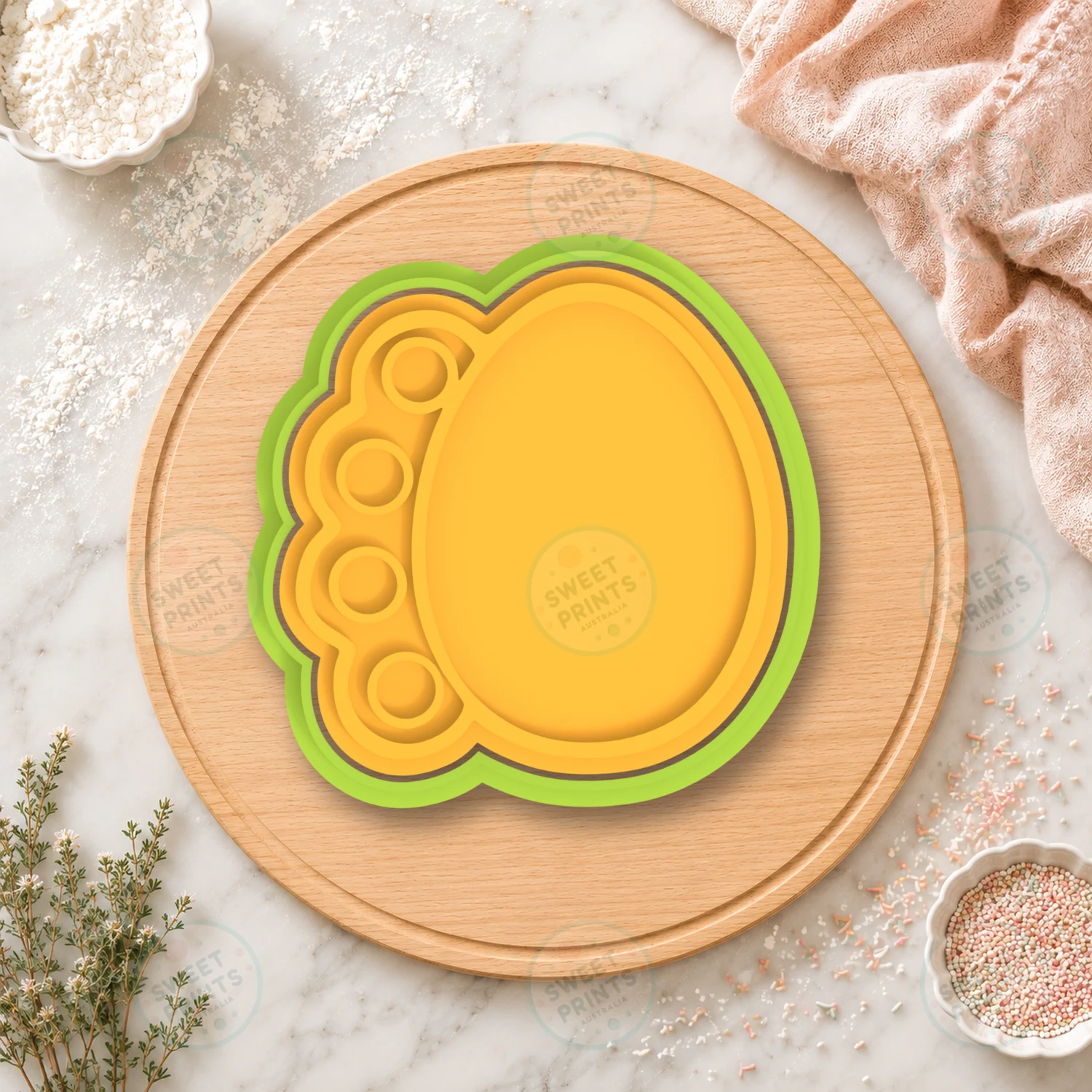Egg With A Palette Cookie Cutter & Stamp cookie cutter
