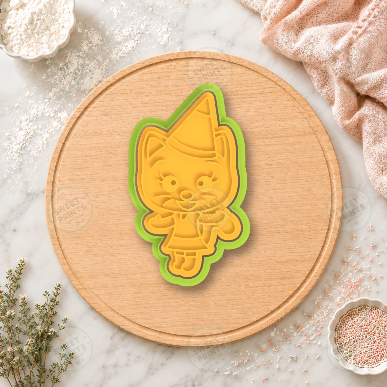 Plim Plim Cat Girl With Party Hat Cookie Cutter & Stamp cookie cutter