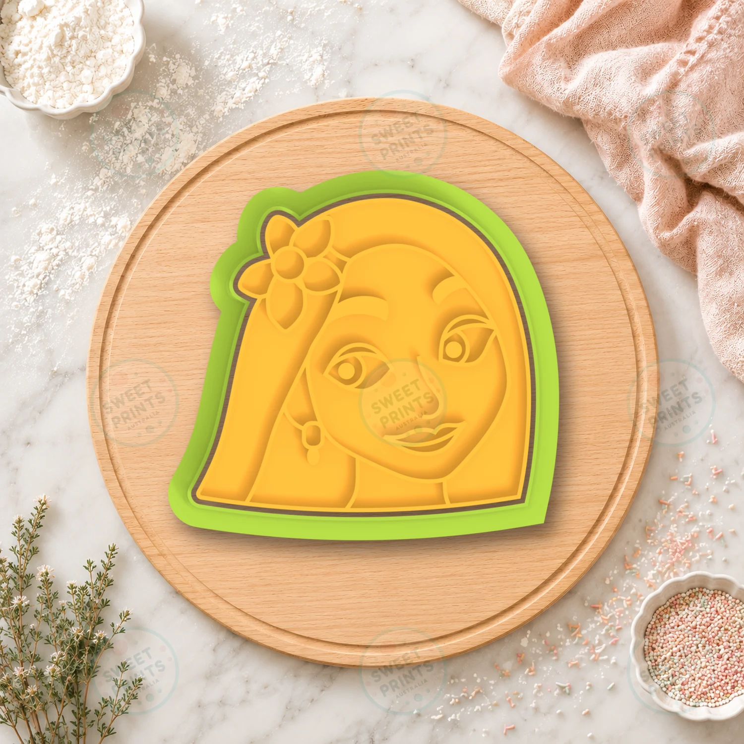 Encanto Isabella Cookie Cutter & Stamp cookie cutter