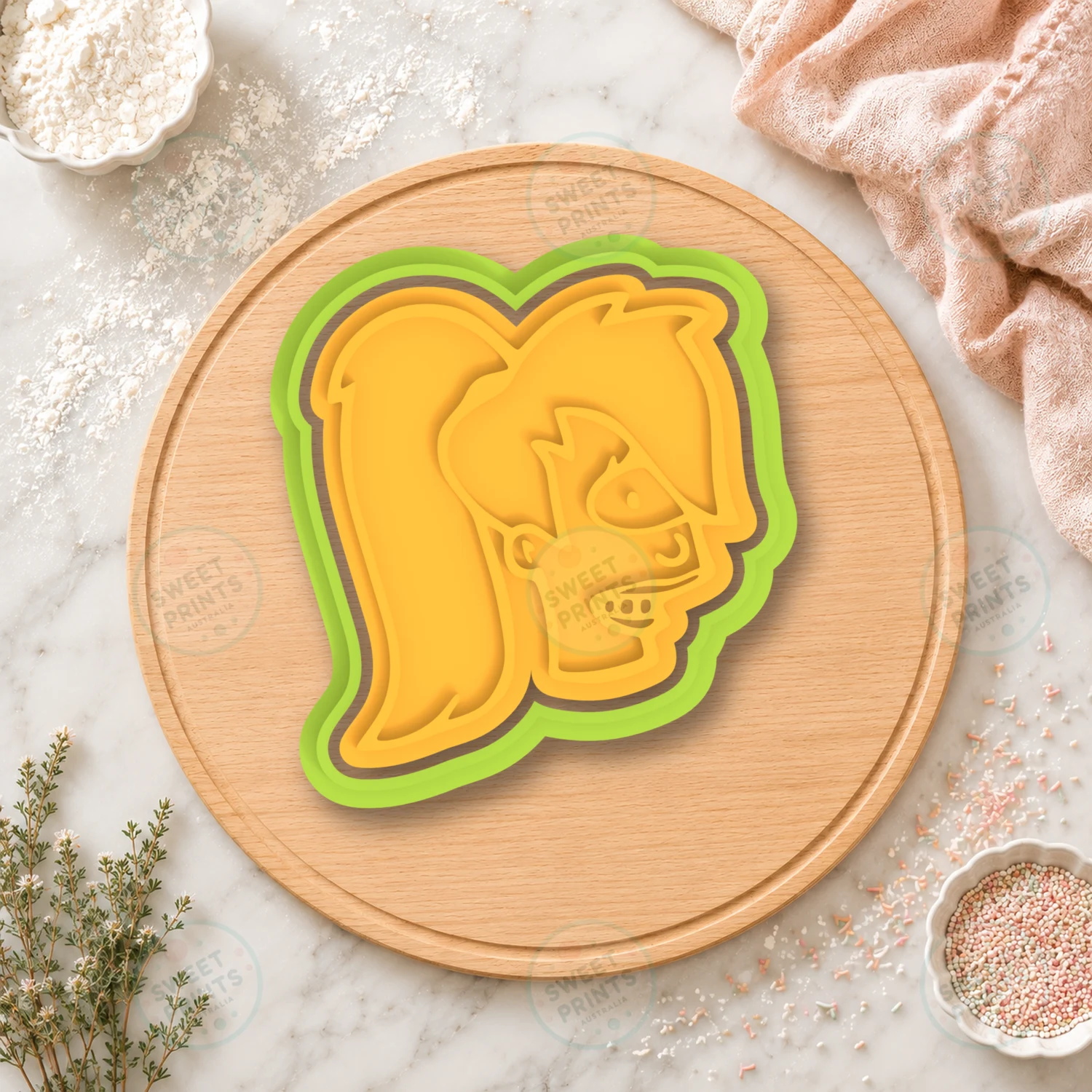 Leela Cookie Cutter & Stamp cookie cutter