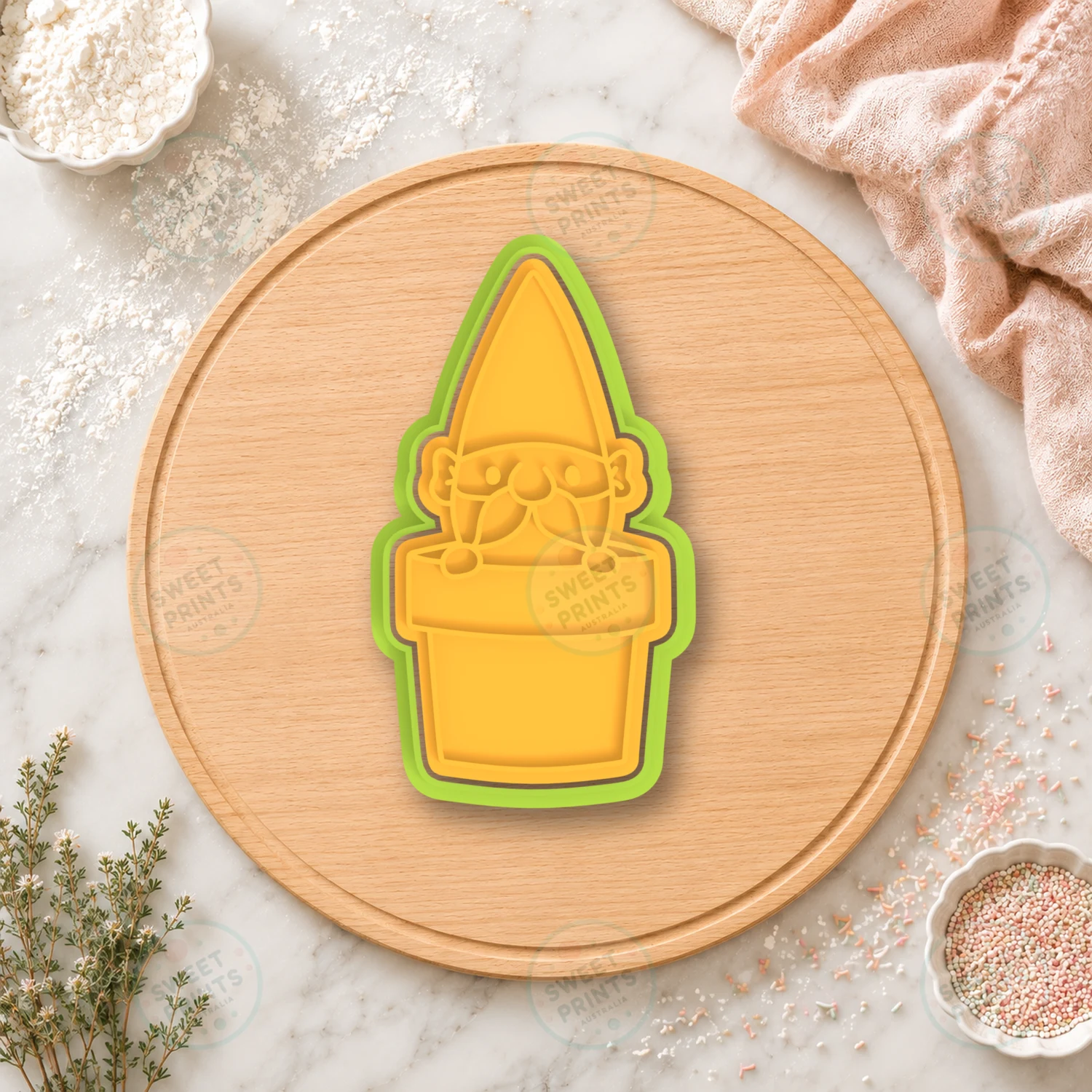 Garden Gnome Cookie Cutter & Stamp cookie cutter
