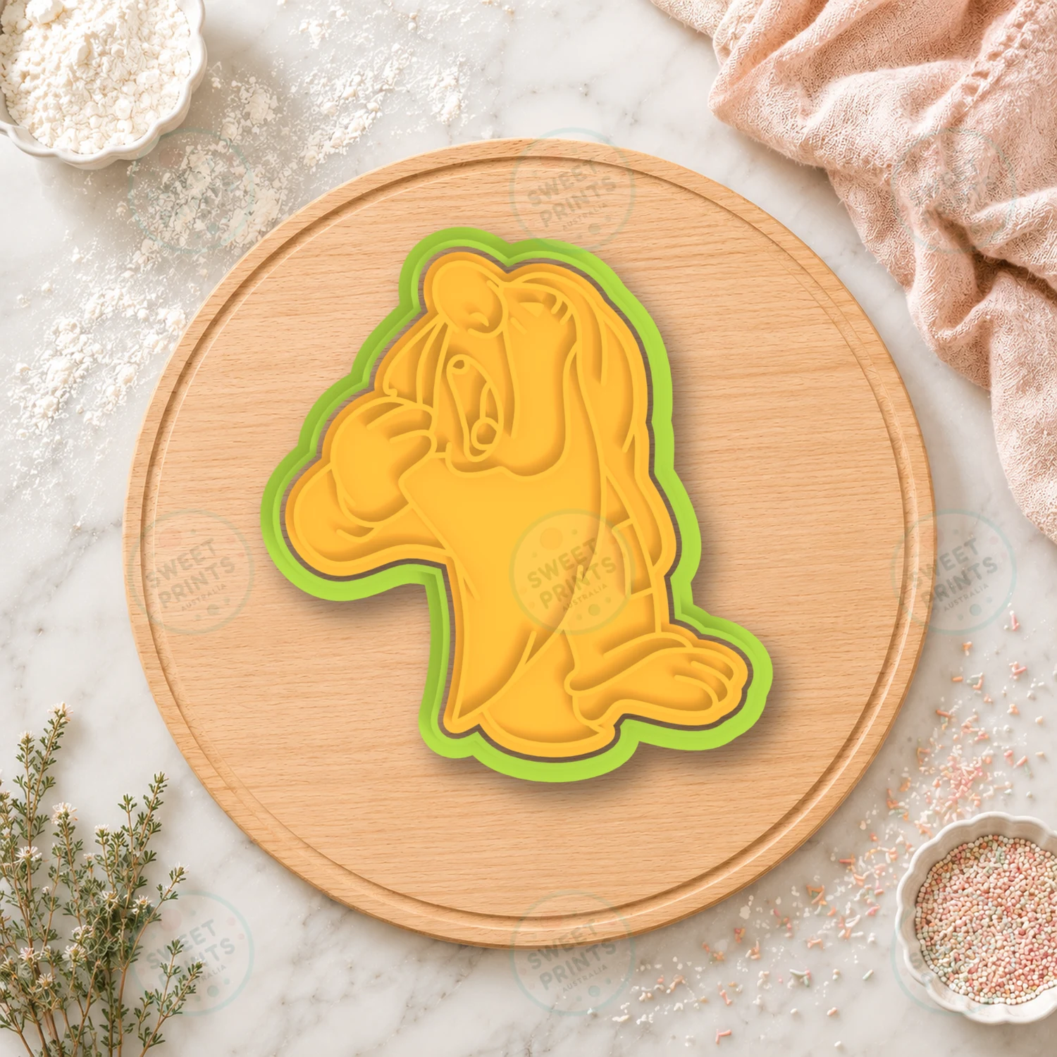 Bashful Dwarf Cookie Cutter & Stamp cookie cutter