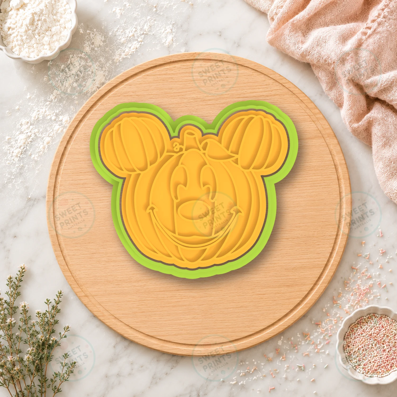 Mickey Mouse Pumpkin Cookie Cutter & Stamp cookie cutter