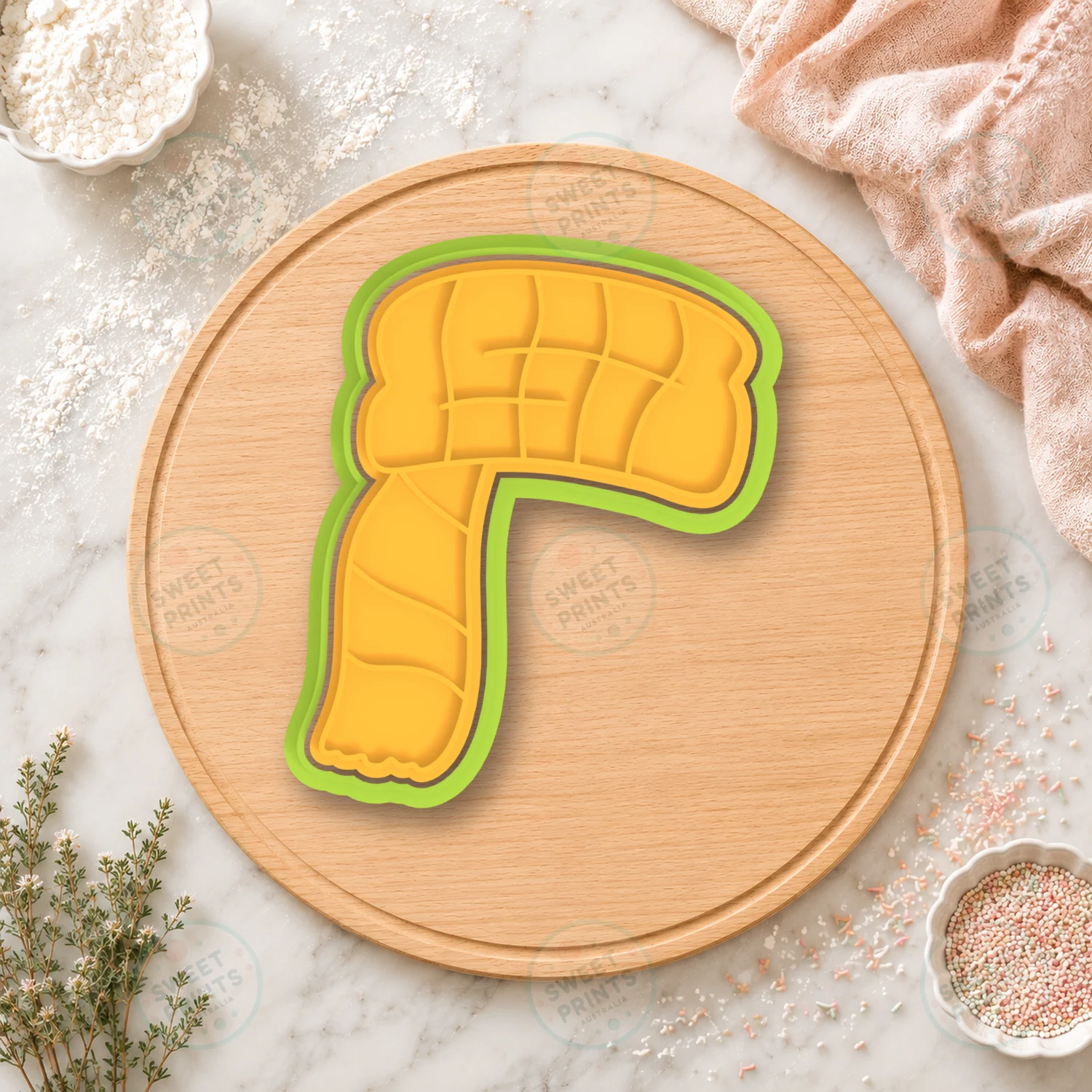 House Scarf 2 Cookie Cutter & Stamp cookie cutter
