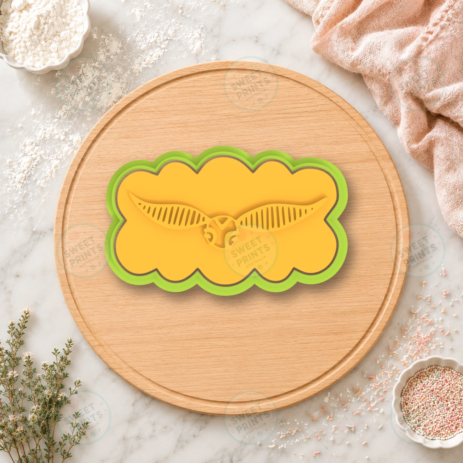 Golden Snitch Emblem Cookie Cutter & Stamp cookie cutter
