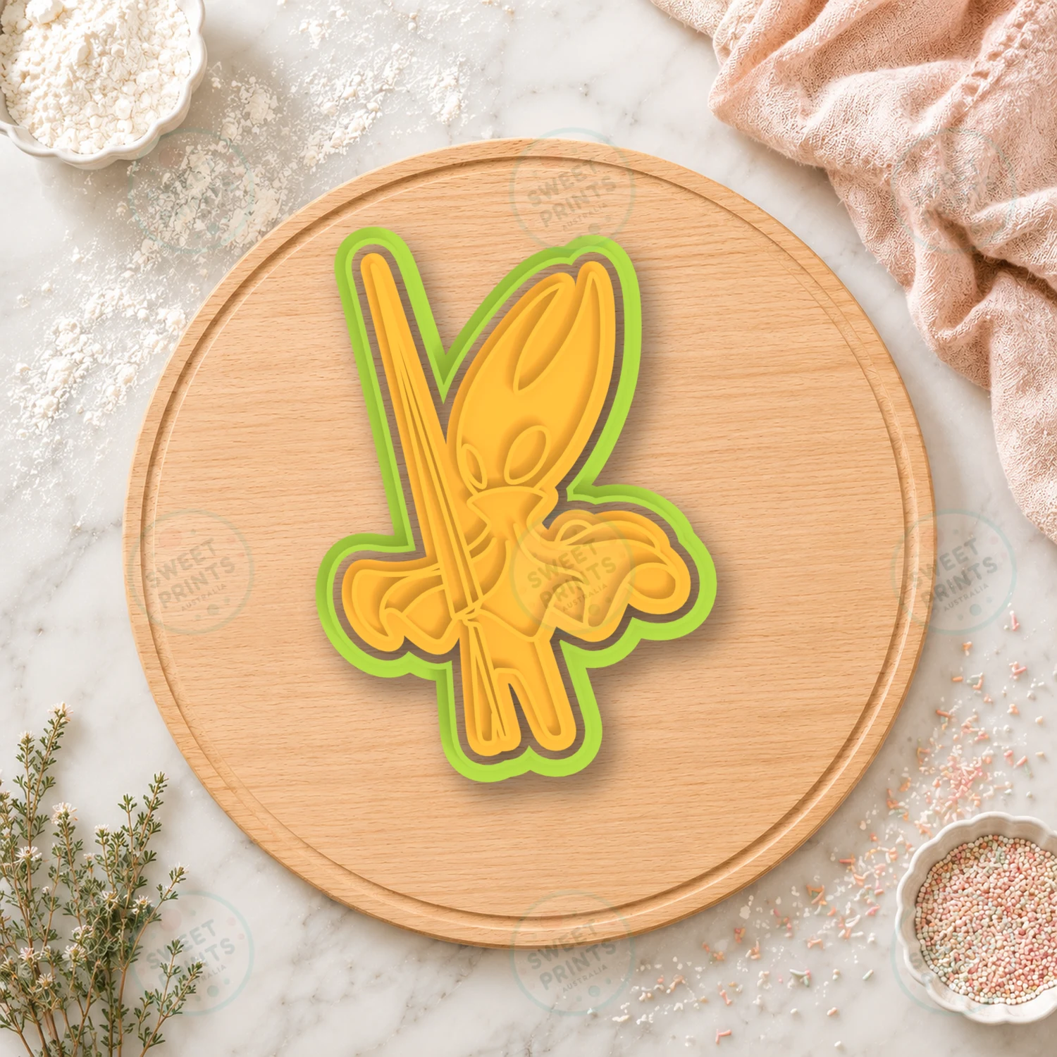 Hornet Cookie Cutter & Stamp cookie cutter