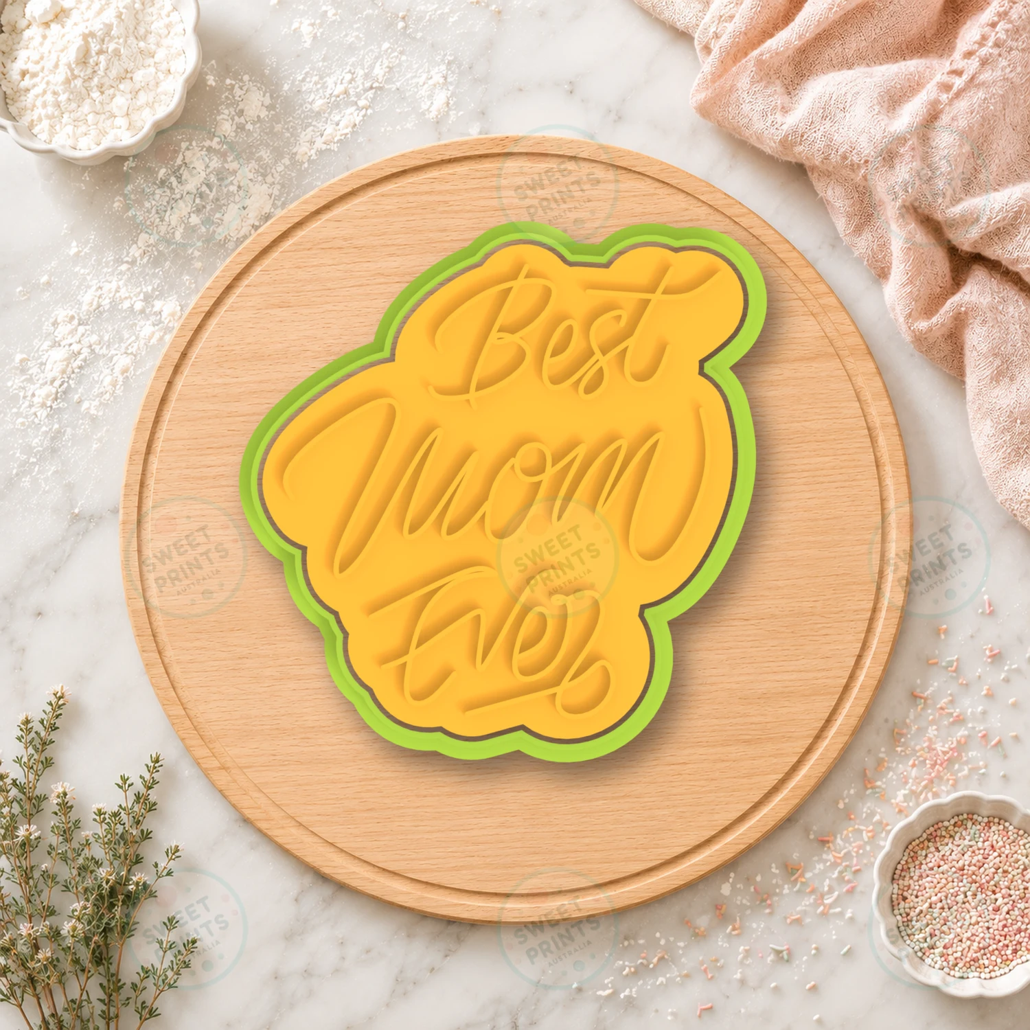 Best Mom Ever Tilted Text Cookie Cutter & Stamp cookie cutter