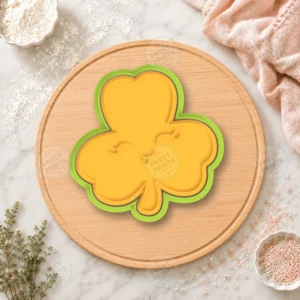 Shamrock Cookie Cutter & Stamp
