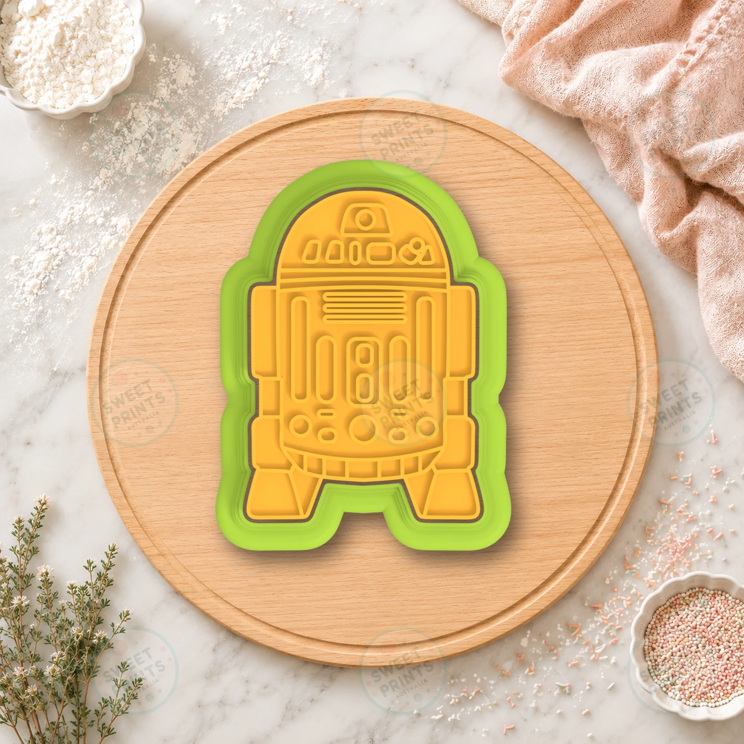 Star Wars R2 D2 Cookie Cutter & Stamp cookie cutter
