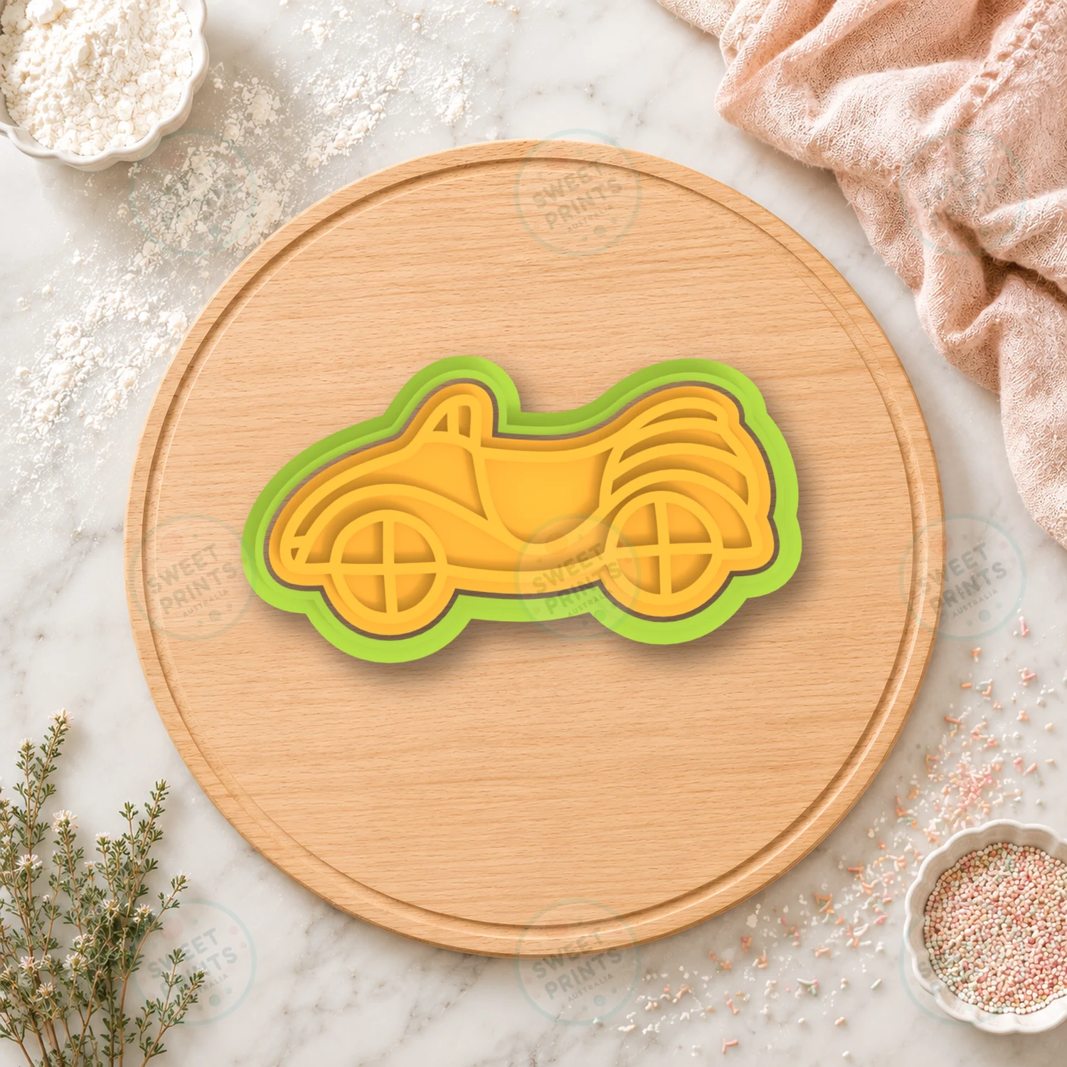 Wiggles Big Red Car Cookie Cutter & Stamp cookie cutter