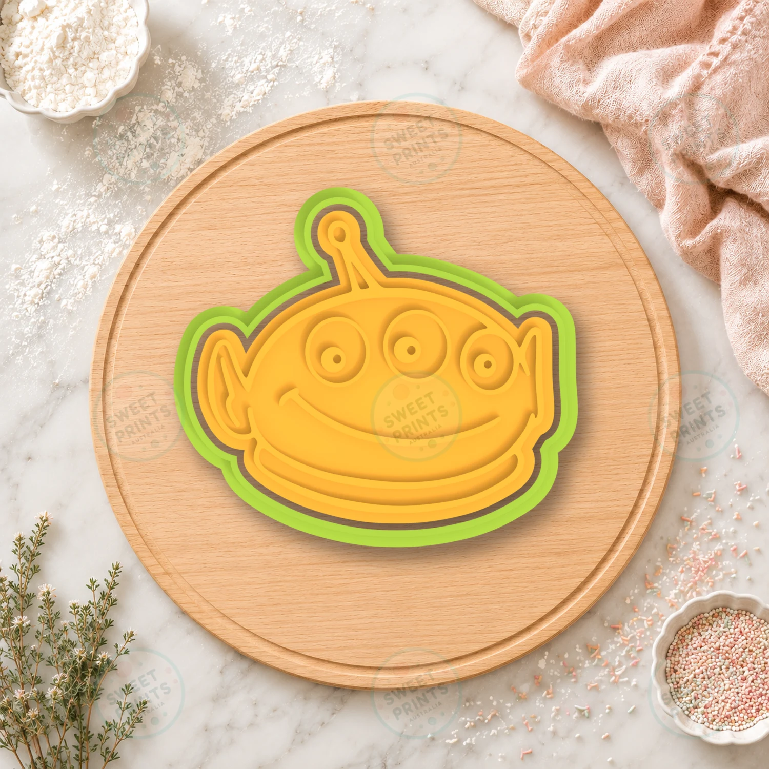 Squeeze Toy Aliens 1 Cookie Cutter & Stamp cookie cutter