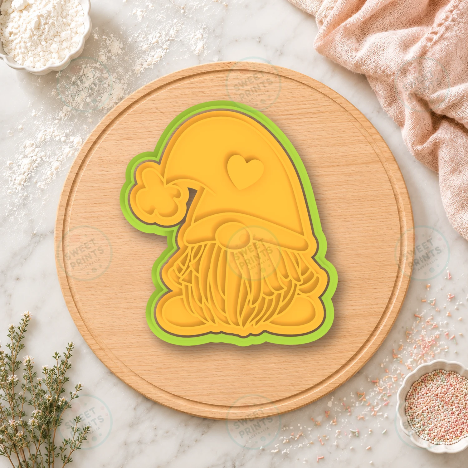 Valentine Heart Gnome Cookie Cutter & Stamp cookie cutter